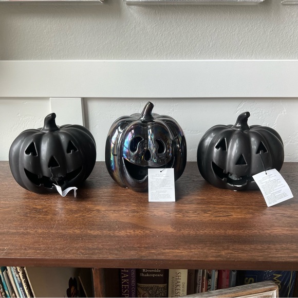 3 Light Up Ceramic Jack-O-Lanterns - Picture 1 of 9
